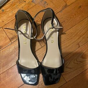Sunday shoes